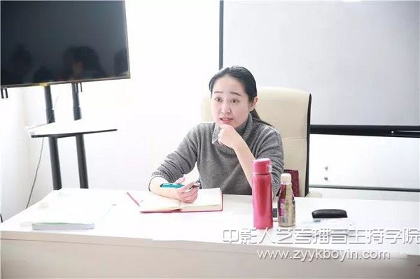 中傳播音主持專業碩士陳夢老師普通話課堂.jpg