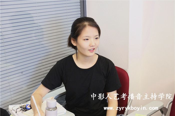 文藝作品演播
