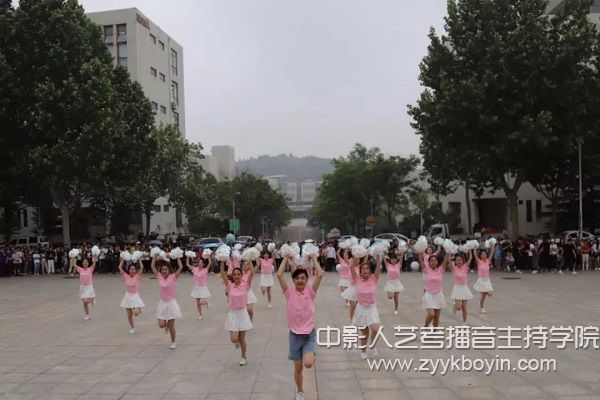 舞青春活力，展戲劇風(fēng)采.jpg