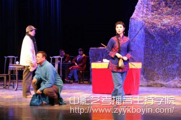 藝術劇院話劇《開爐》.jpg