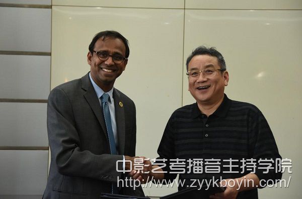 美國密歇根州立大學傳播藝術與科學學院院長.jpg