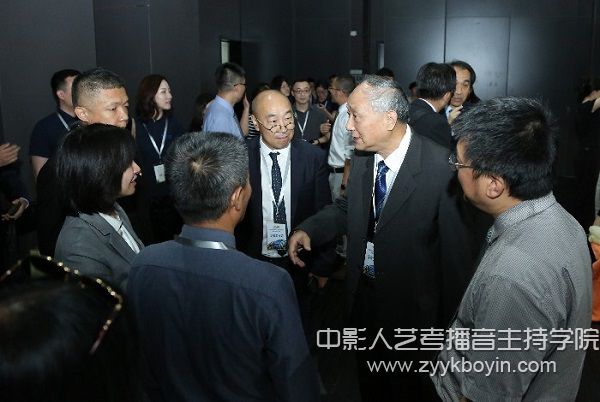 專家組實地考察.jpg